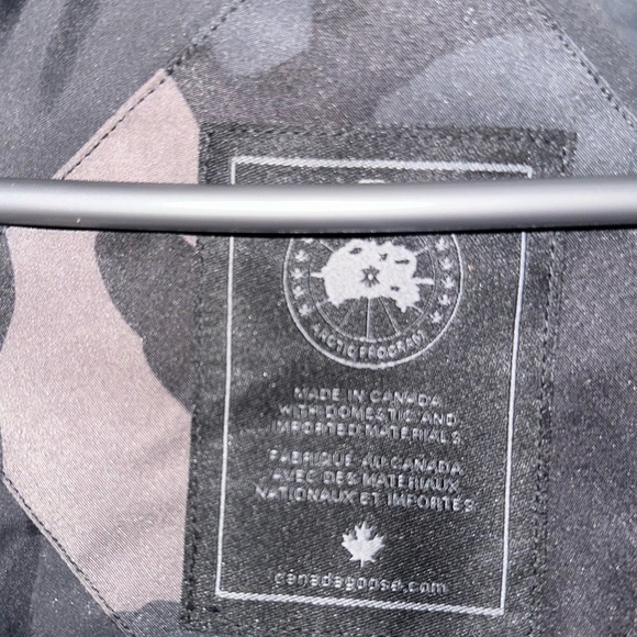 Canada Goose Gilet Black and dark Camo Vest - Picture 3 of 5